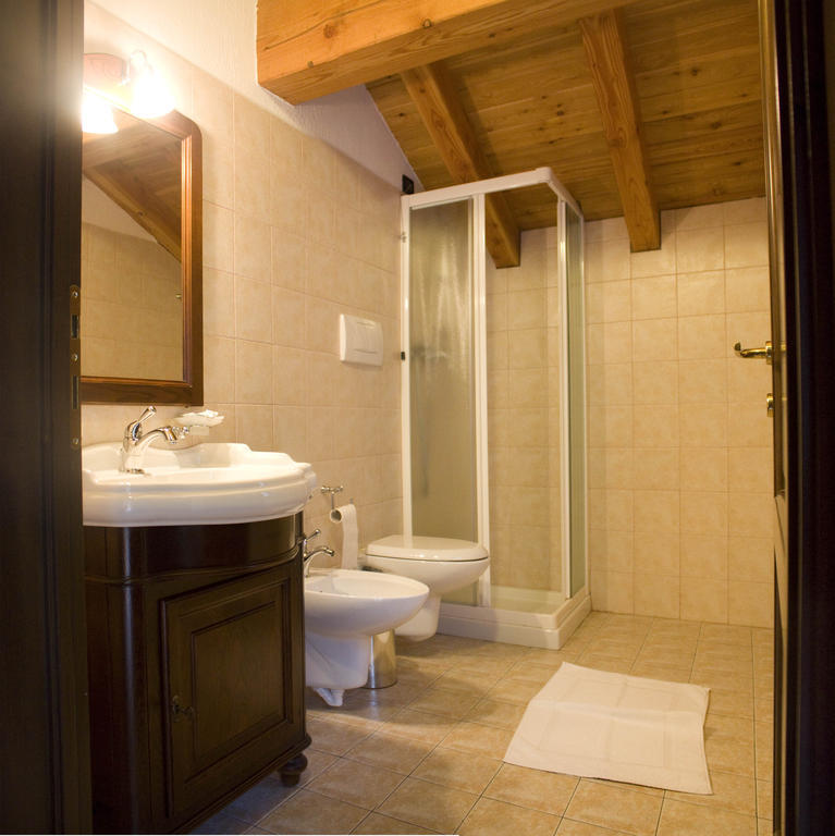 Locanda Lac Place Moulin Bionaz Oda fotoğraf